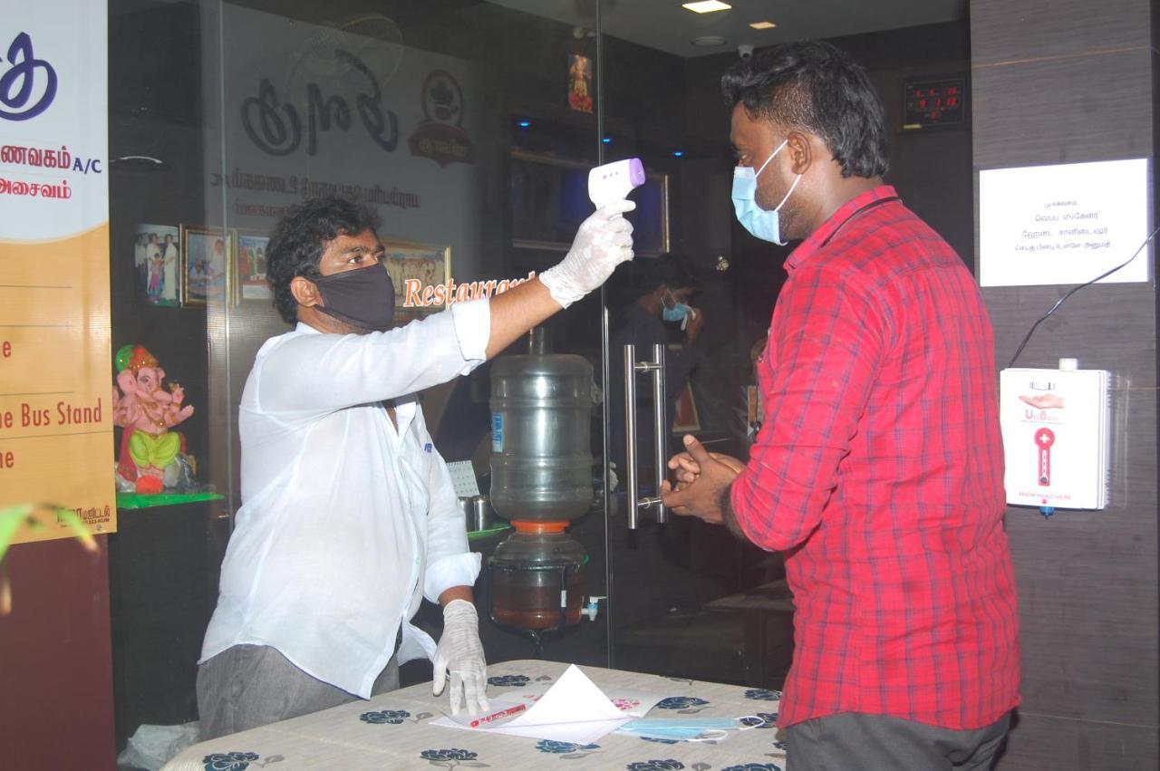 Subra Residency Aparthotel Kumbakonam Bagian luar foto